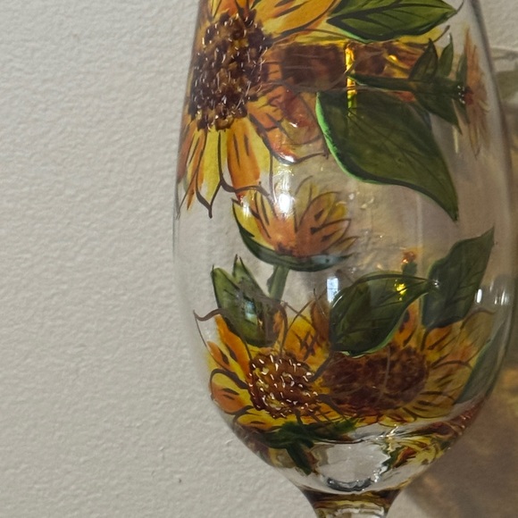 Pier 1 Sunflower Design wine Glass set of 4 - Picture 5 of 5